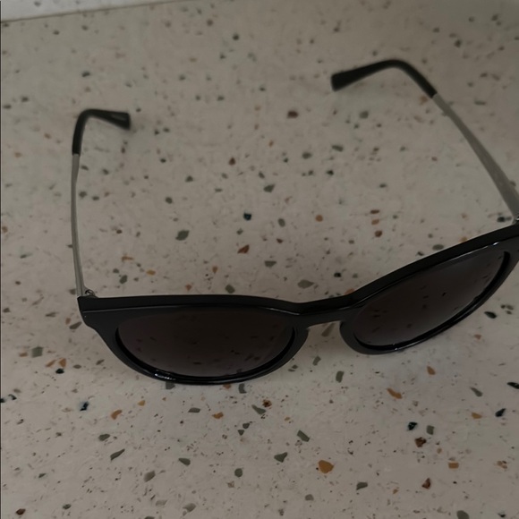 Michael Kors Black Sunglasses with White Case - Picture 4 of 7